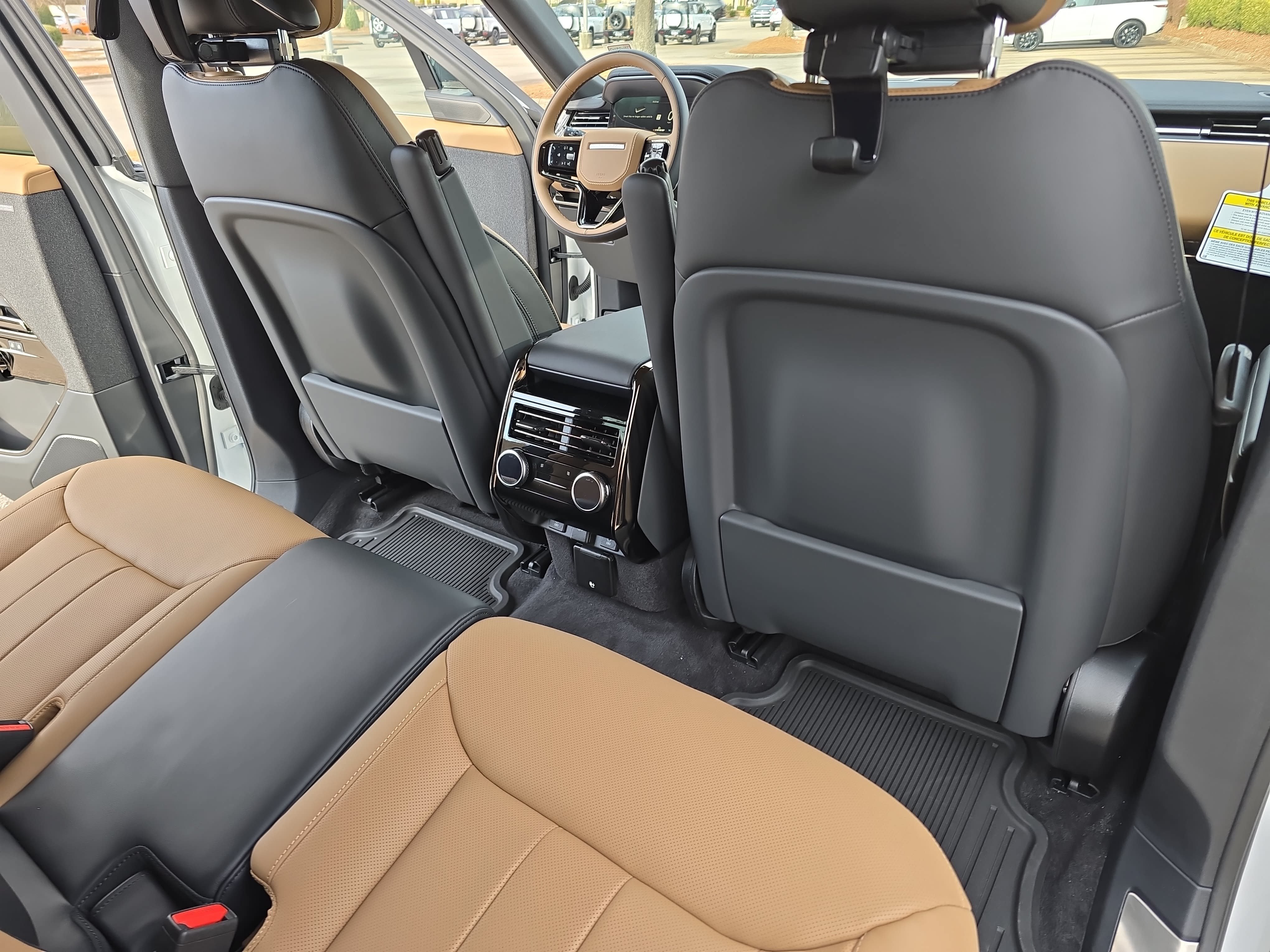 New 2026 Land Rover Range Rover Sport Dynamic SE AWD/4WD image 11
