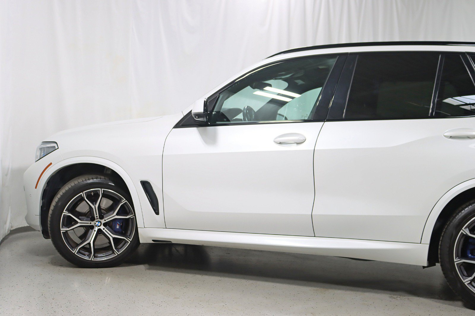 Used 2020 BMW X5 xDrive40i w/ Premium Enhanced Package AWD/4WD image 12
