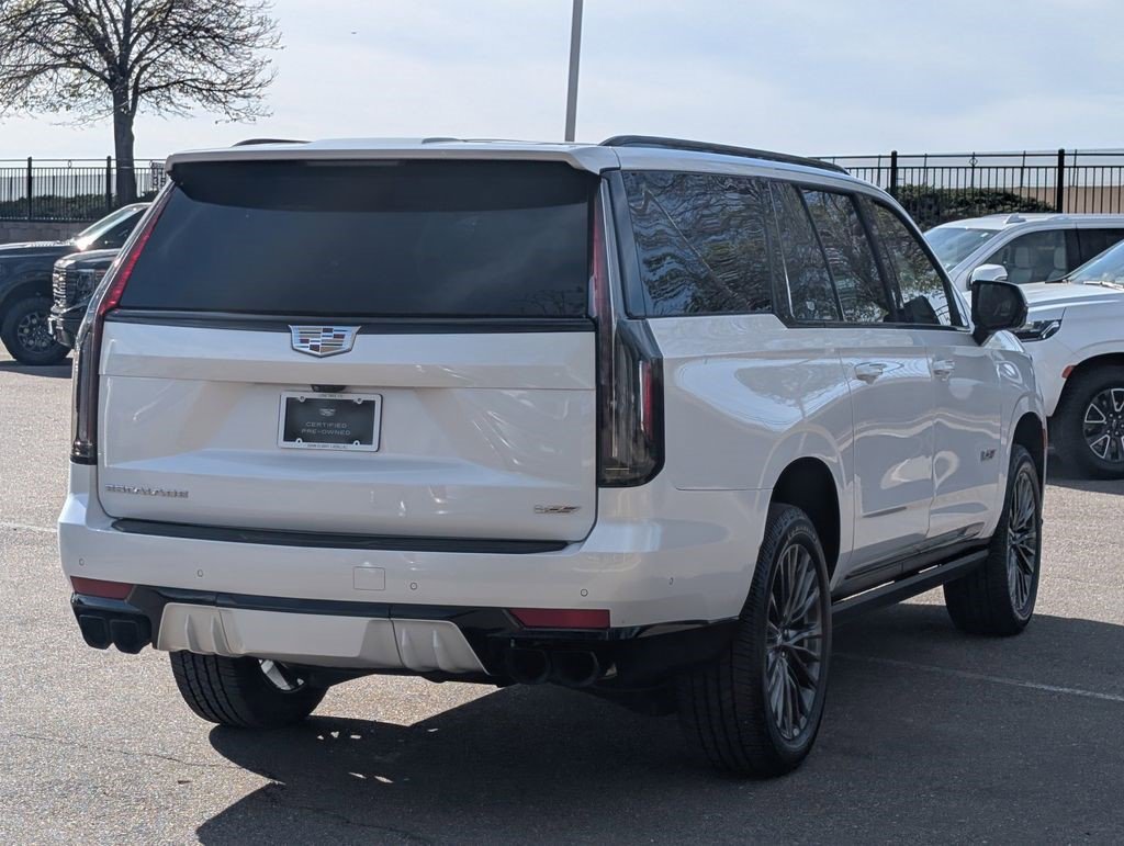 Certified 2023 Cadillac Escalade ESV V AWD/4WD image 5