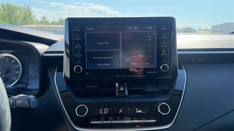 Used 2021 Toyota Corolla LE FWD image 20