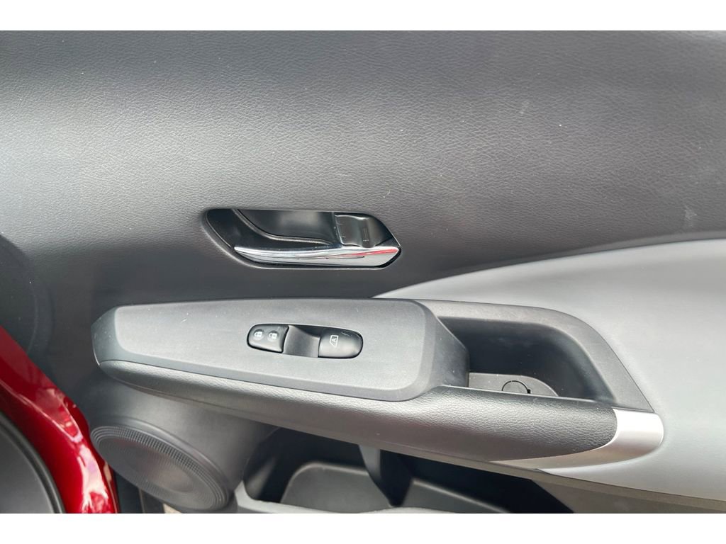 Used 2022 Nissan Kicks SR w/ Premium Package FWD image 21