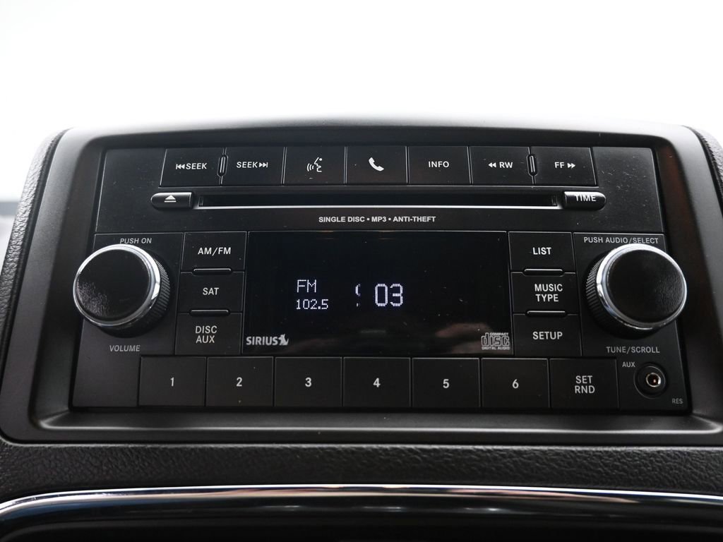 Used 2016 Dodge Grand Caravan SE FWD image 13