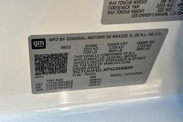 Used 2023 GMC Sierra 1500 AT4X image 32