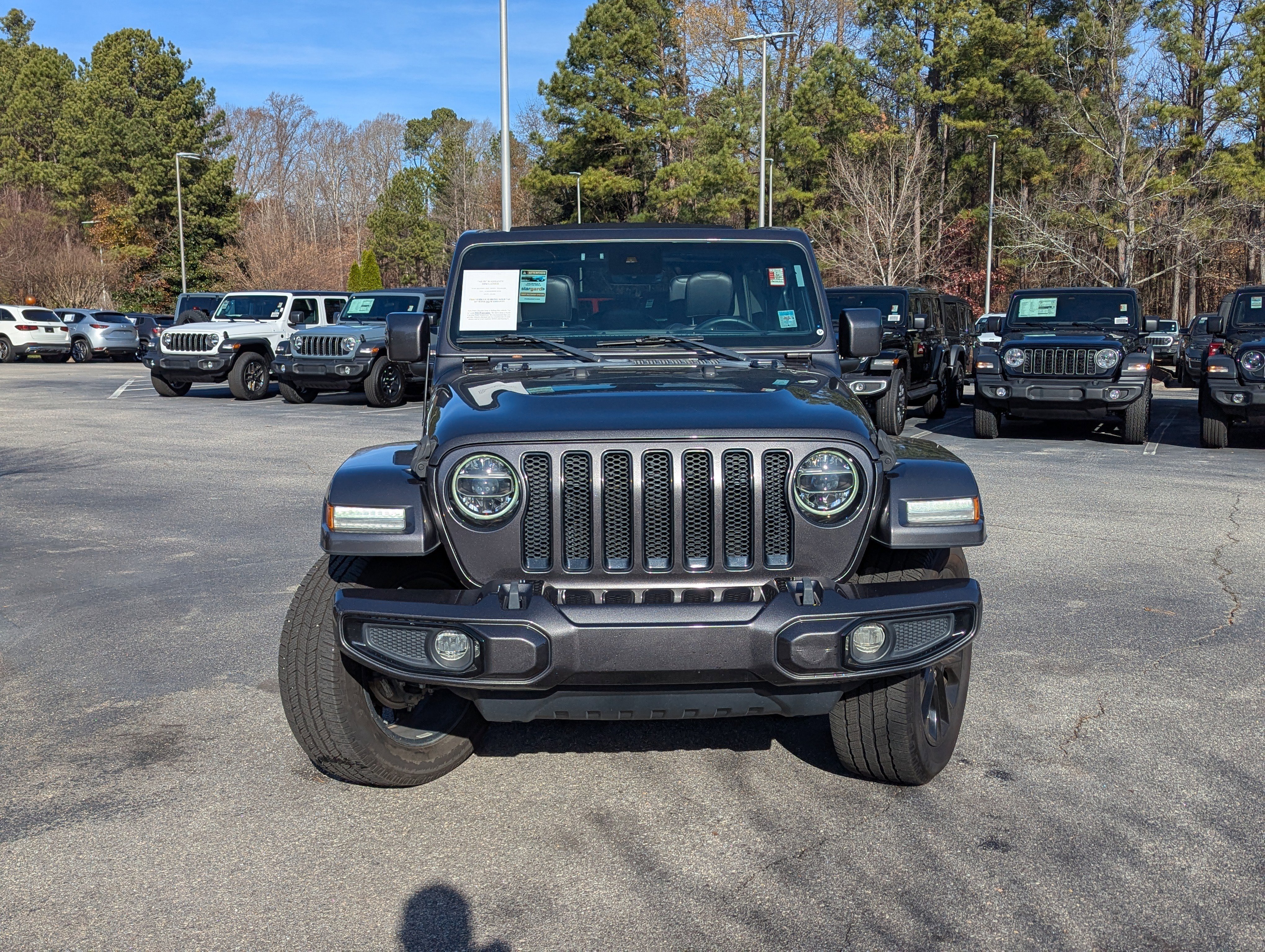 Used 2021 Jeep Wrangler Unlimited Sahara image 2