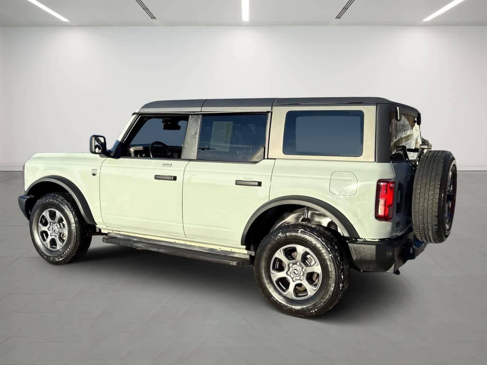 Used 2023 Ford Bronco Big Bend AWD/4WD image 3