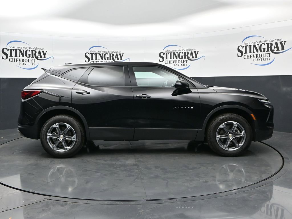 Used 2025 Chevrolet Blazer LT image 8