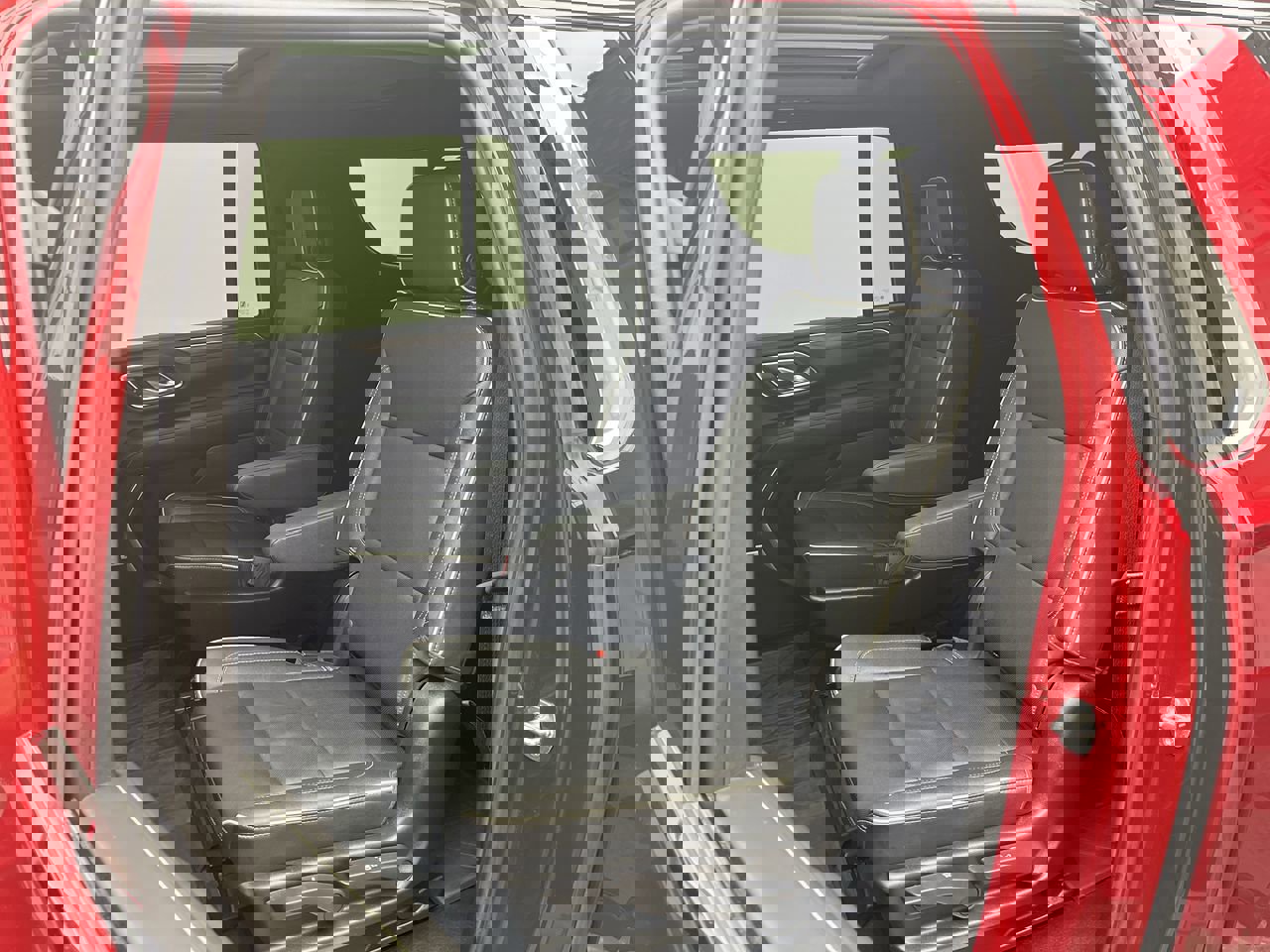 Certified 2024 Chevrolet Suburban Premier w/ Premium Package image 13