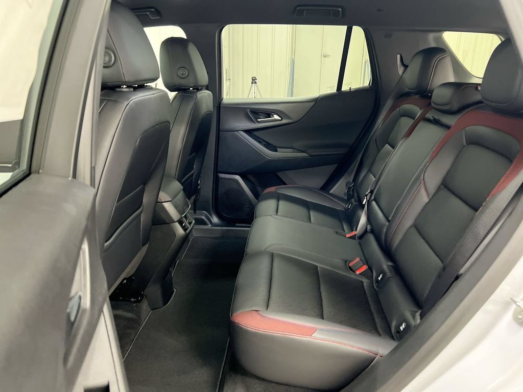 New 2026 Chevrolet Equinox RS FWD image 23