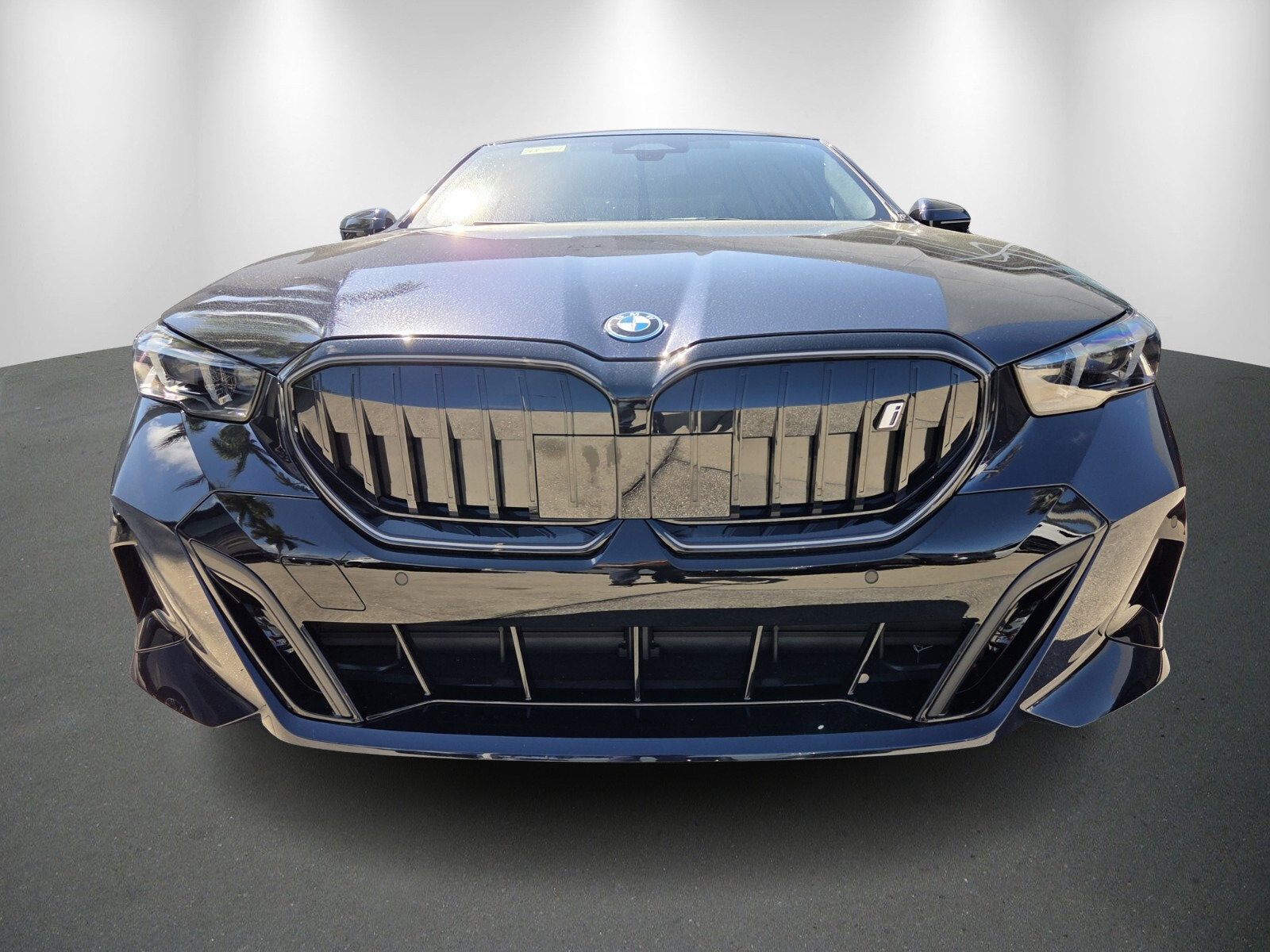 New 2026 BMW i5 eDrive40 w/ M Sport Package image 2