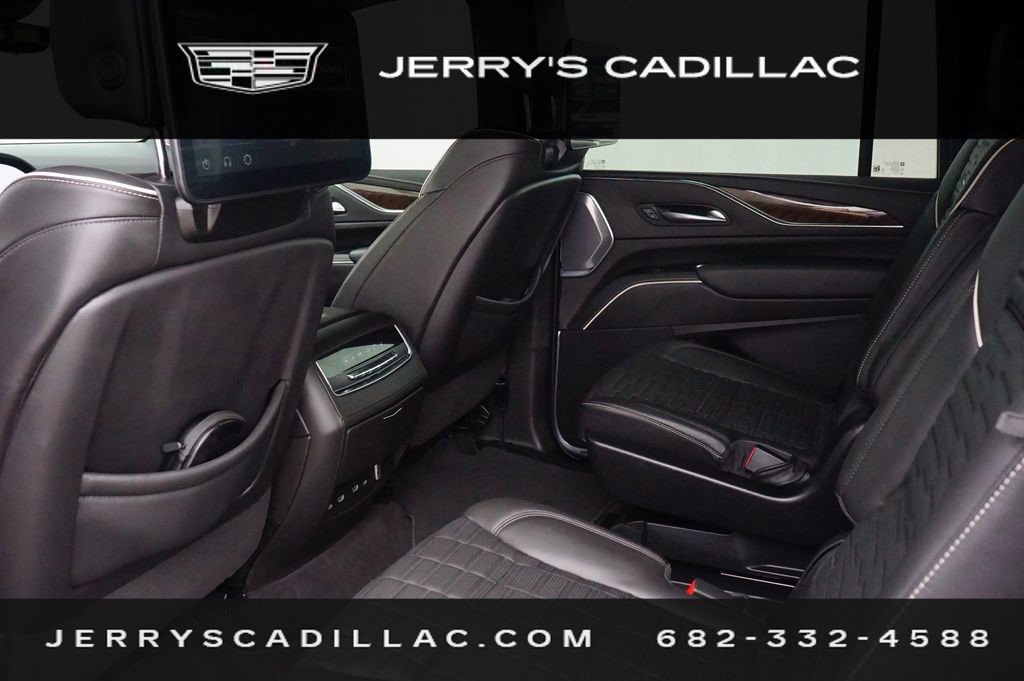 Certified 2023 Cadillac Escalade ESV Sport Platinum w/ LPO, ONYX Package AWD/4WD image 23