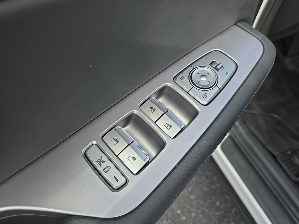 Used 2022 Hyundai Palisade SEL w/ 8P Bench Seat Package AWD/4WD image 31