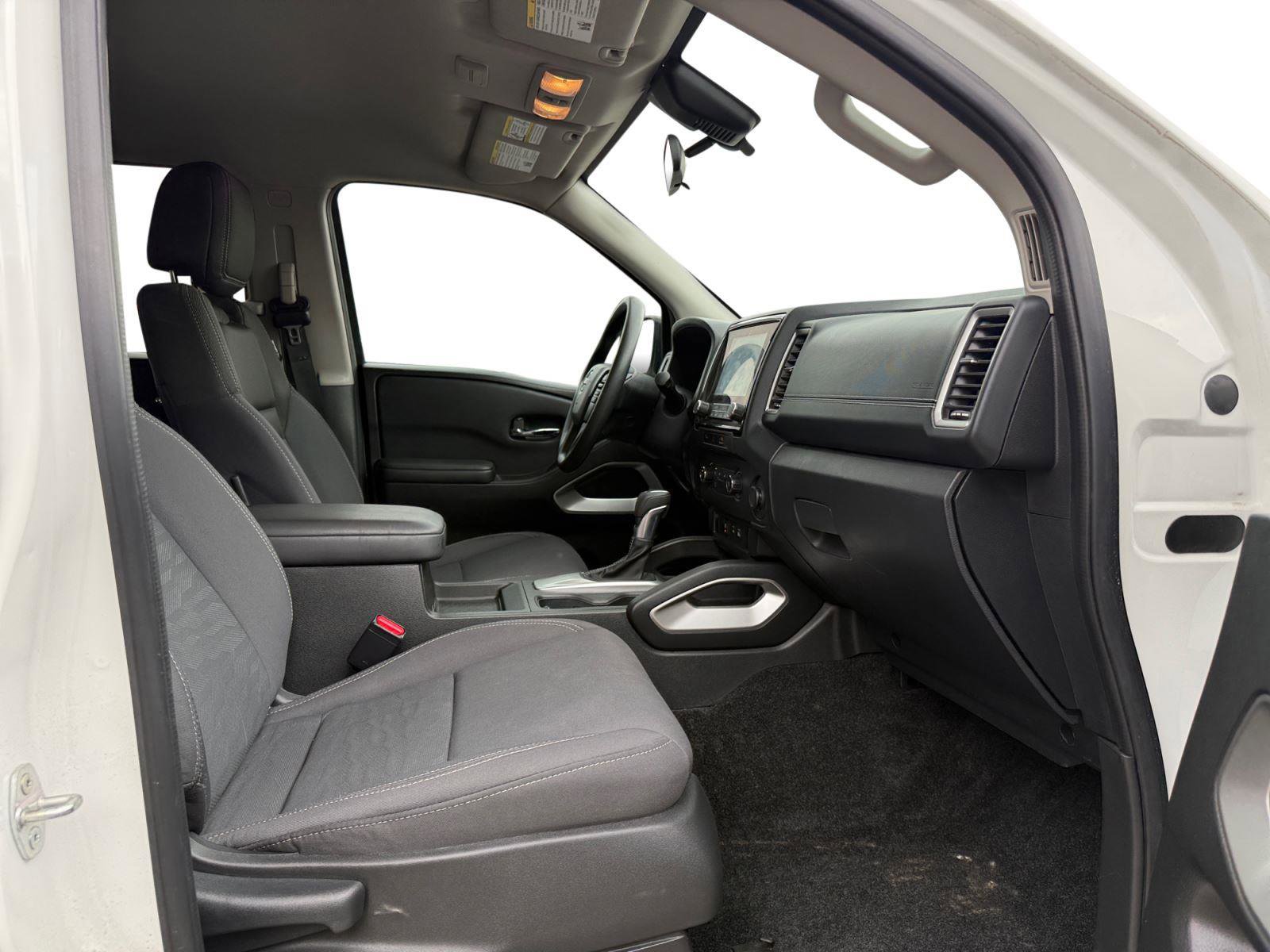 Used 2023 Nissan Frontier SV w/ Technology Package image 26