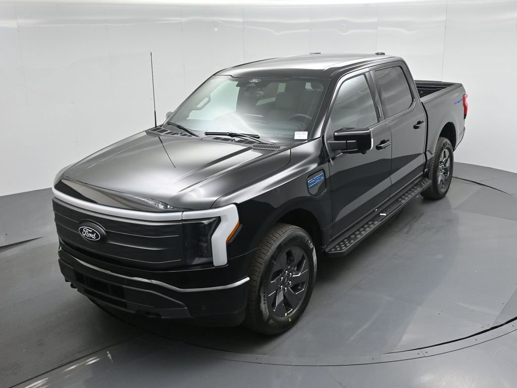 New 2025 Ford F150 Lightning Lariat image 36