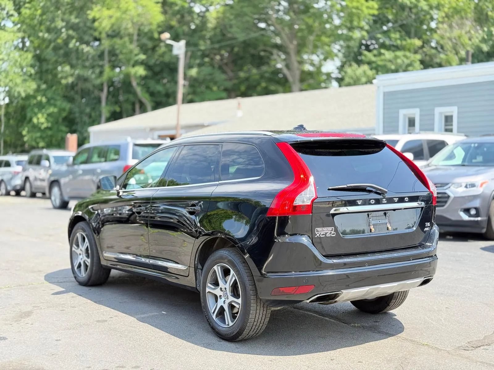 Used 2015 Volvo XC60 T6 Platinum AWD/4WD image 6