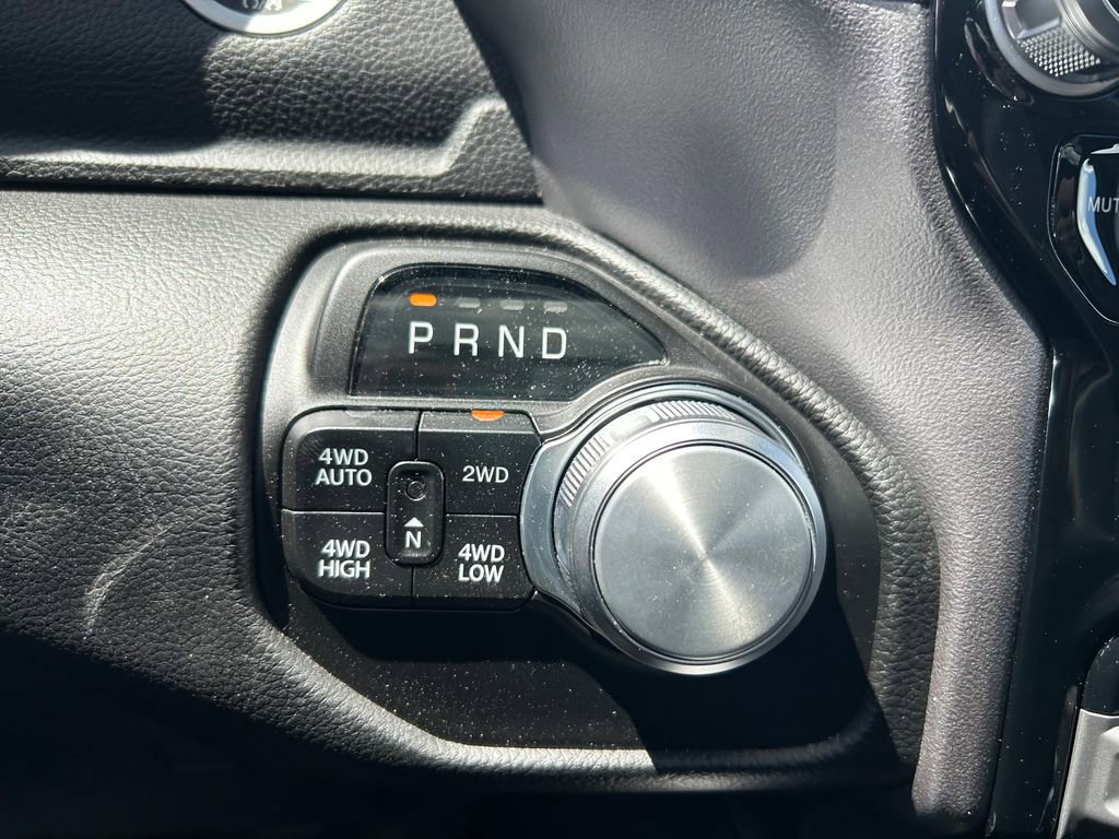 Used 2023 RAM 1500 Laramie AWD/4WD image 16