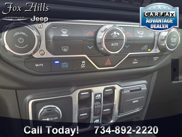 Used 2022 Jeep Wrangler Unlimited Sahara 4xe image 22