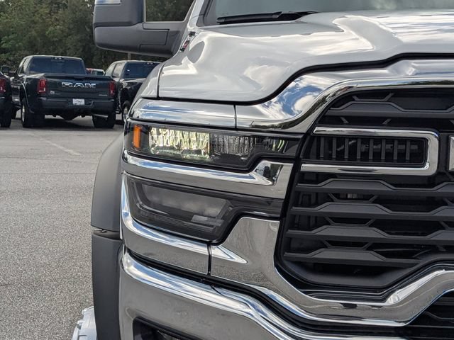 New 2026 RAM 5500 Tradesman w/ Chrome Appearance Group AWD/4WD image 9