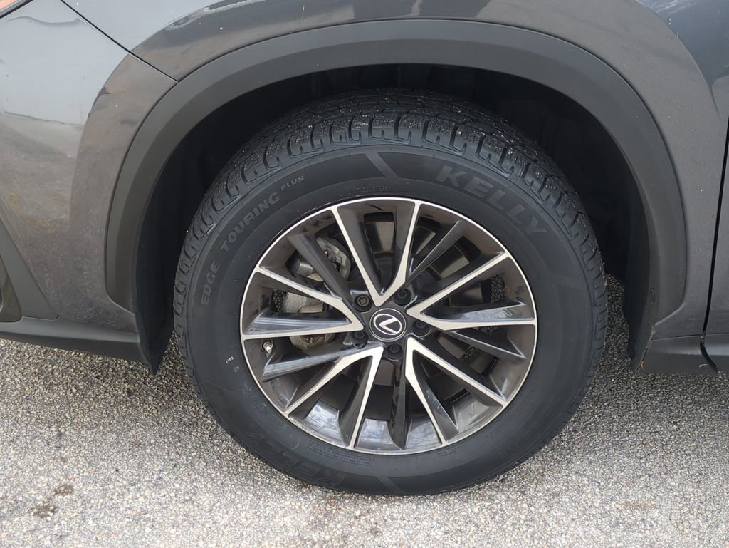 Used 2023 Lexus NX 250 FWD w/ Towing Package (2000 Lbs) image 12