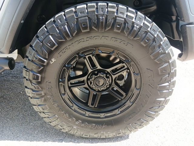 Used 2024 Jeep Wrangler Sport S image 60