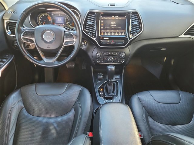 Used 2019 Jeep Cherokee Limited image 11