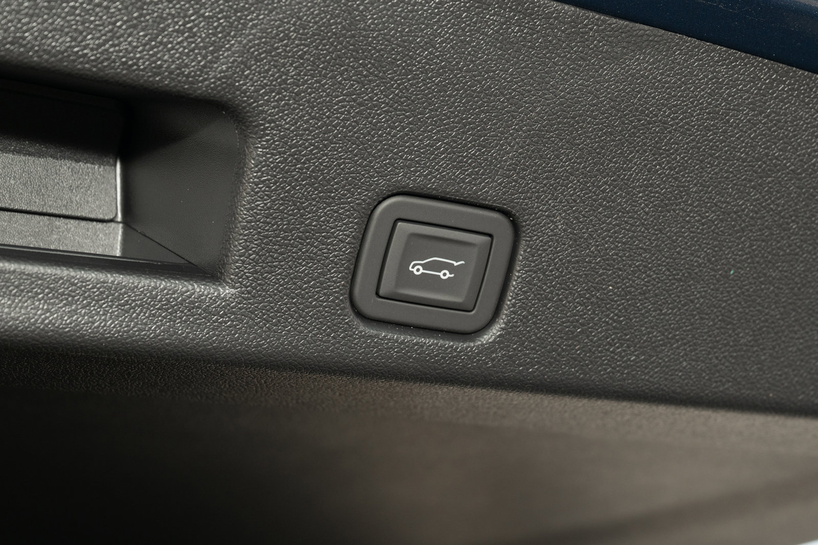 New 2026 Chevrolet Traverse LT w/ Driver Confidence Package image 35