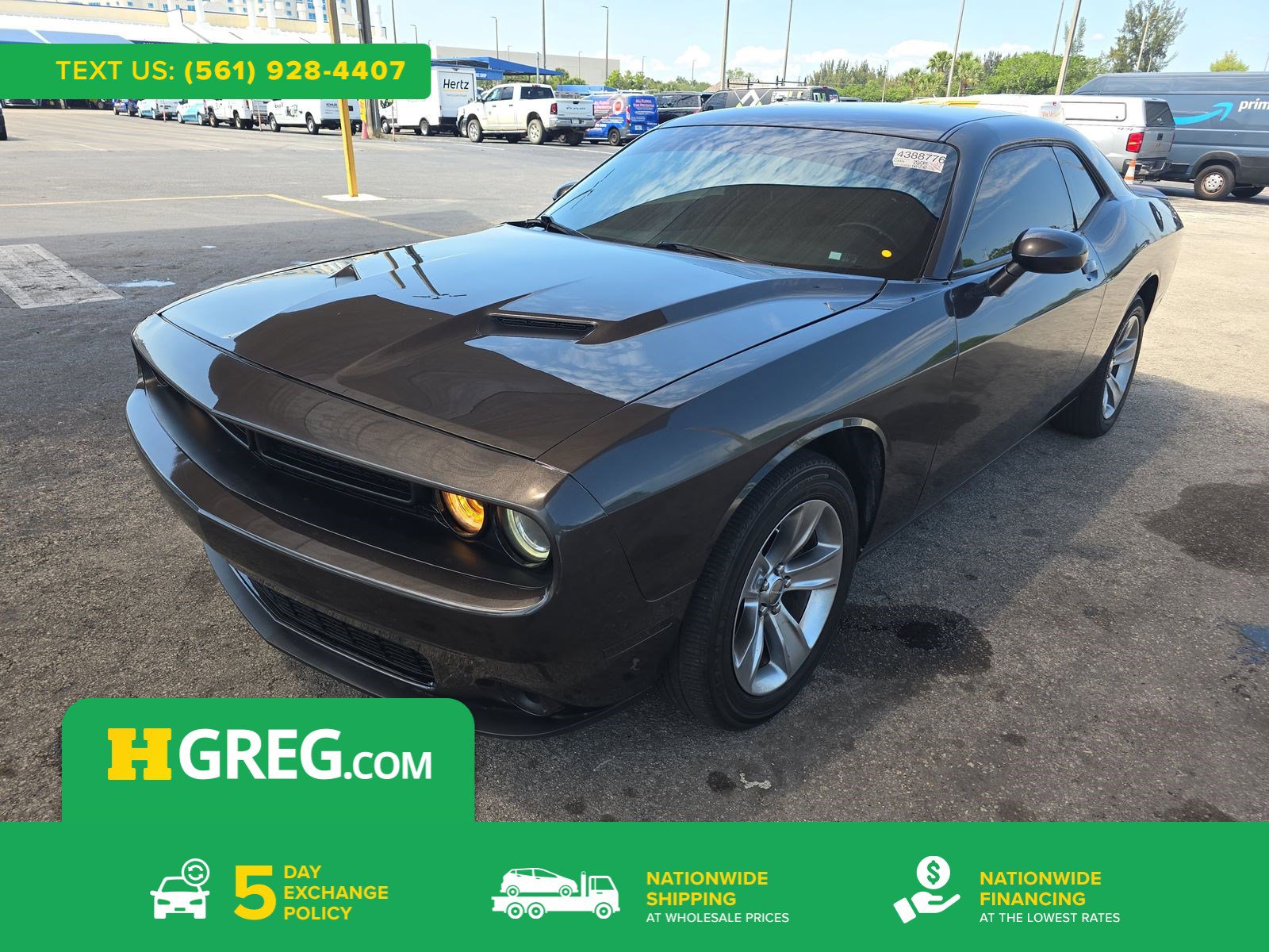Used 2022 Dodge Challenger SXT RWD image 1
