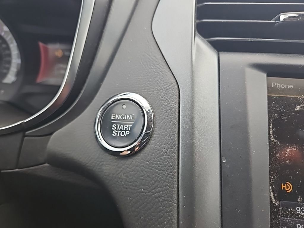 Used 2013 Ford Fusion Titanium w/ Titanium Driver Assist Pkg FWD image 19