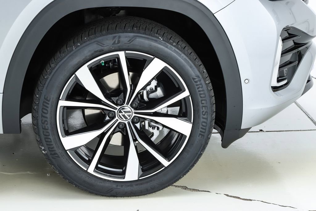 New 2026 Volkswagen Atlas SEL Premium R-Line image 53