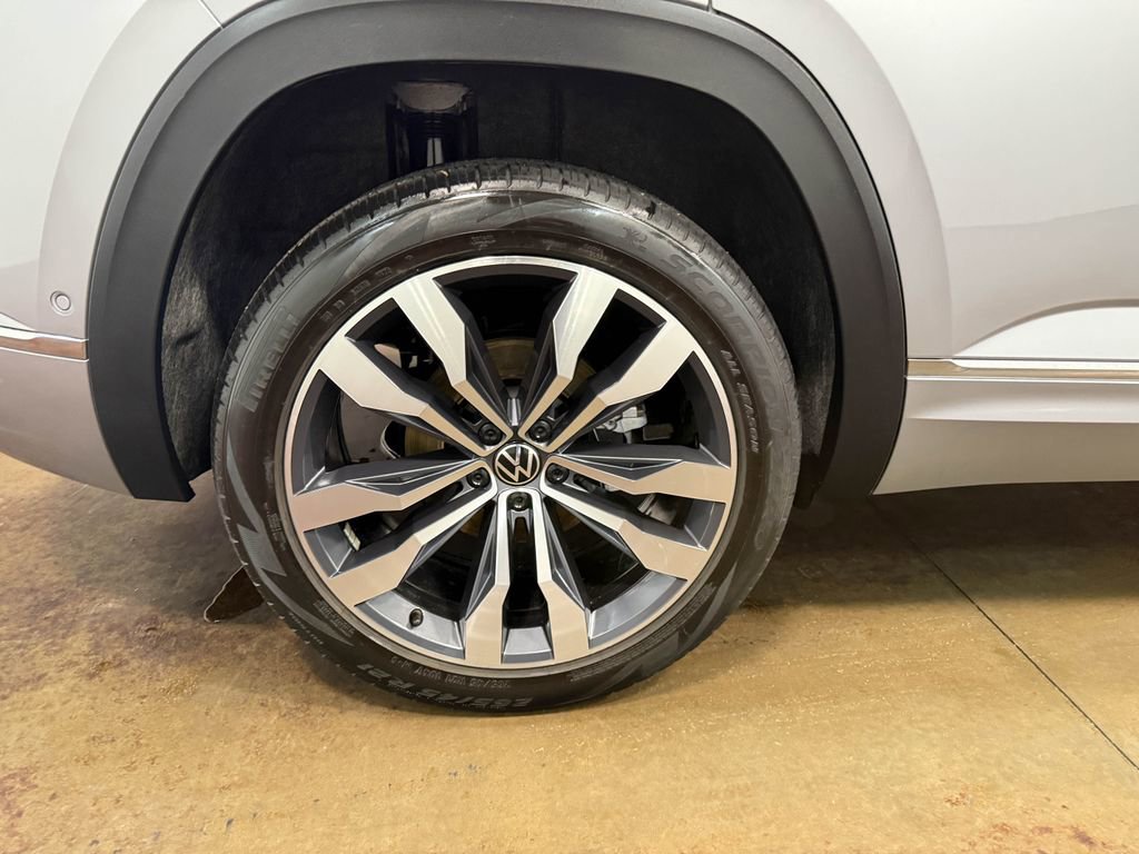 Used 2023 Volkswagen Atlas Cross Sport SEL Premium R-Line image 91