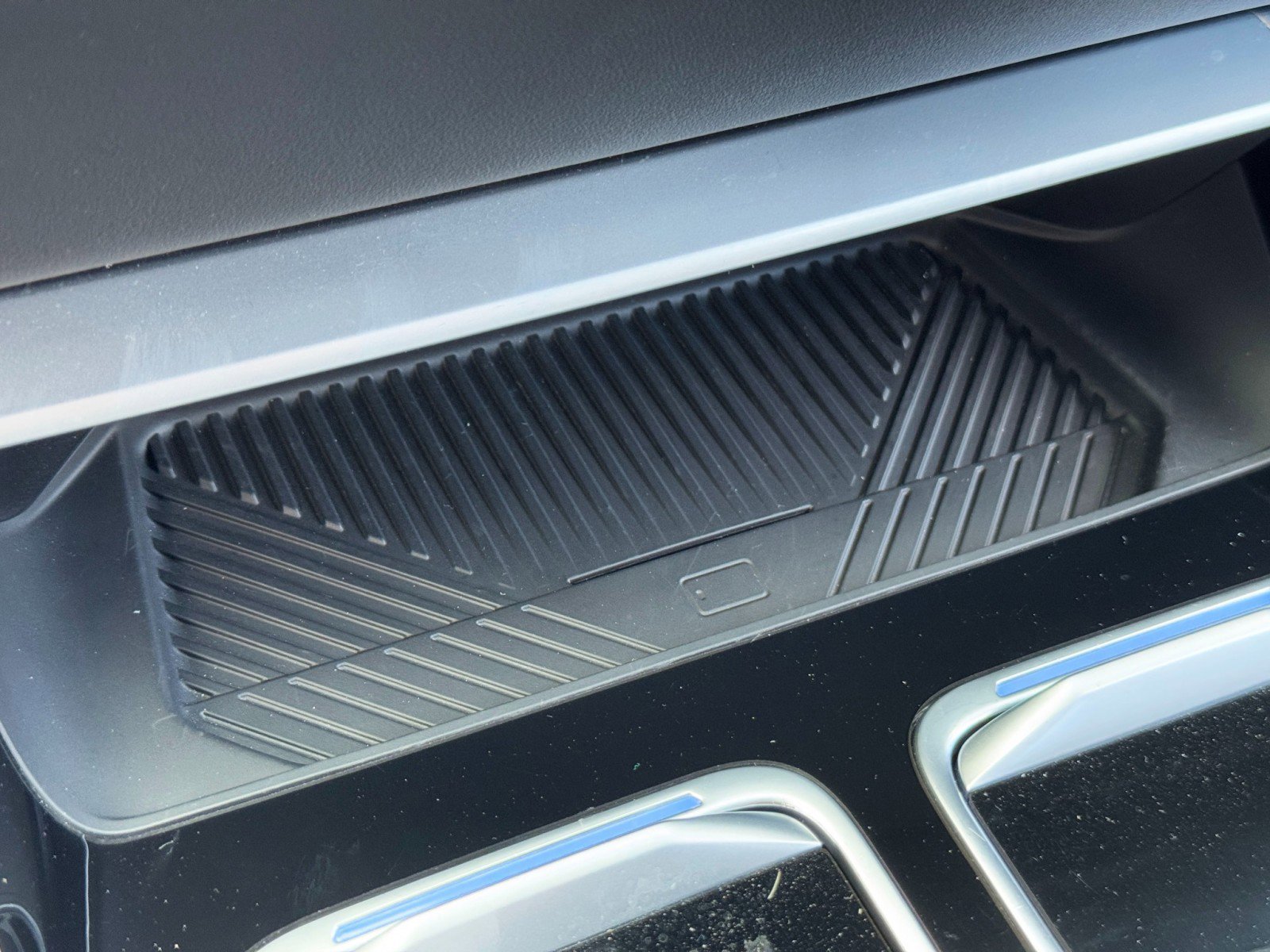 Used 2023 BMW i7 xDrive60 image 38