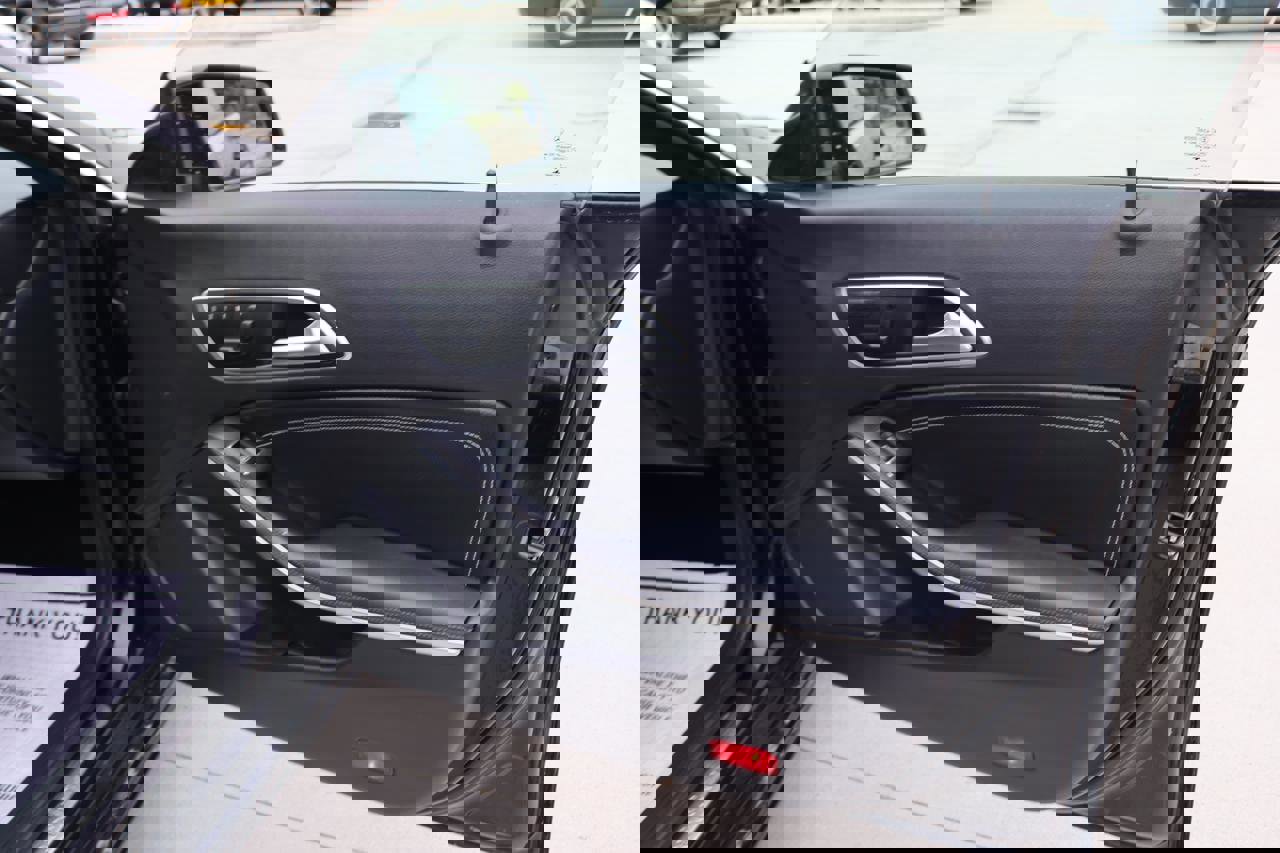 Used 2015 Mercedes-Benz CLA 250 image 15