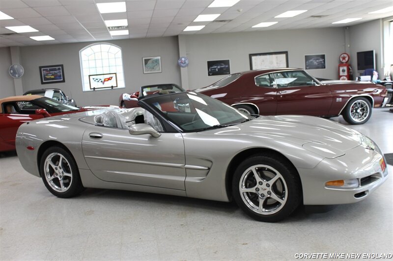 Used 2000 Chevrolet Corvette Convertible w/ Performance Handling Pkg RWD image 26