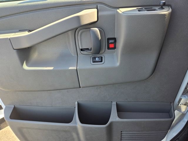 Used 2024 Chevrolet Express 2500 w/ Driver Convenience Package image 12