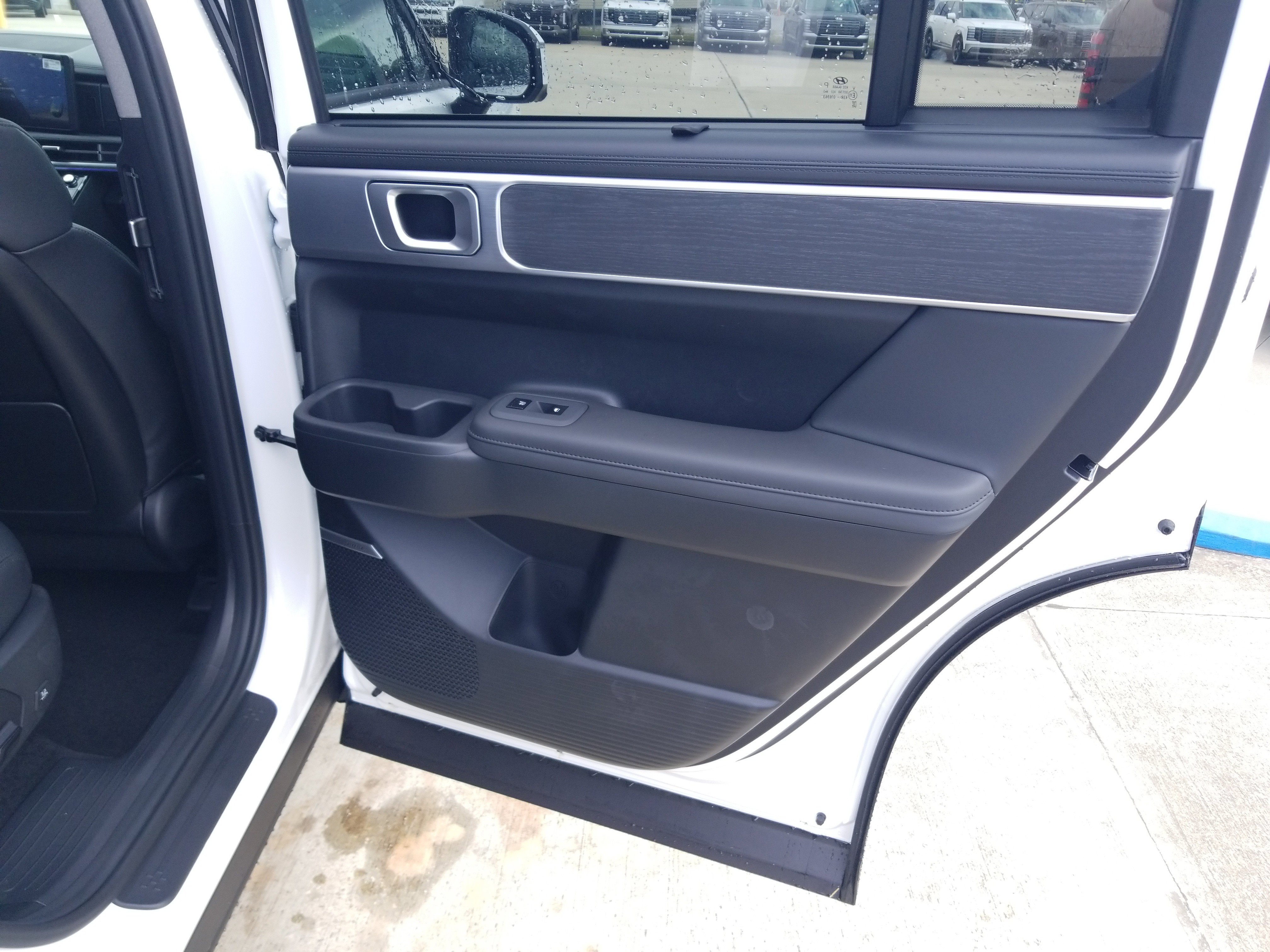 New 2026 Hyundai Santa Fe Limited FWD image 14