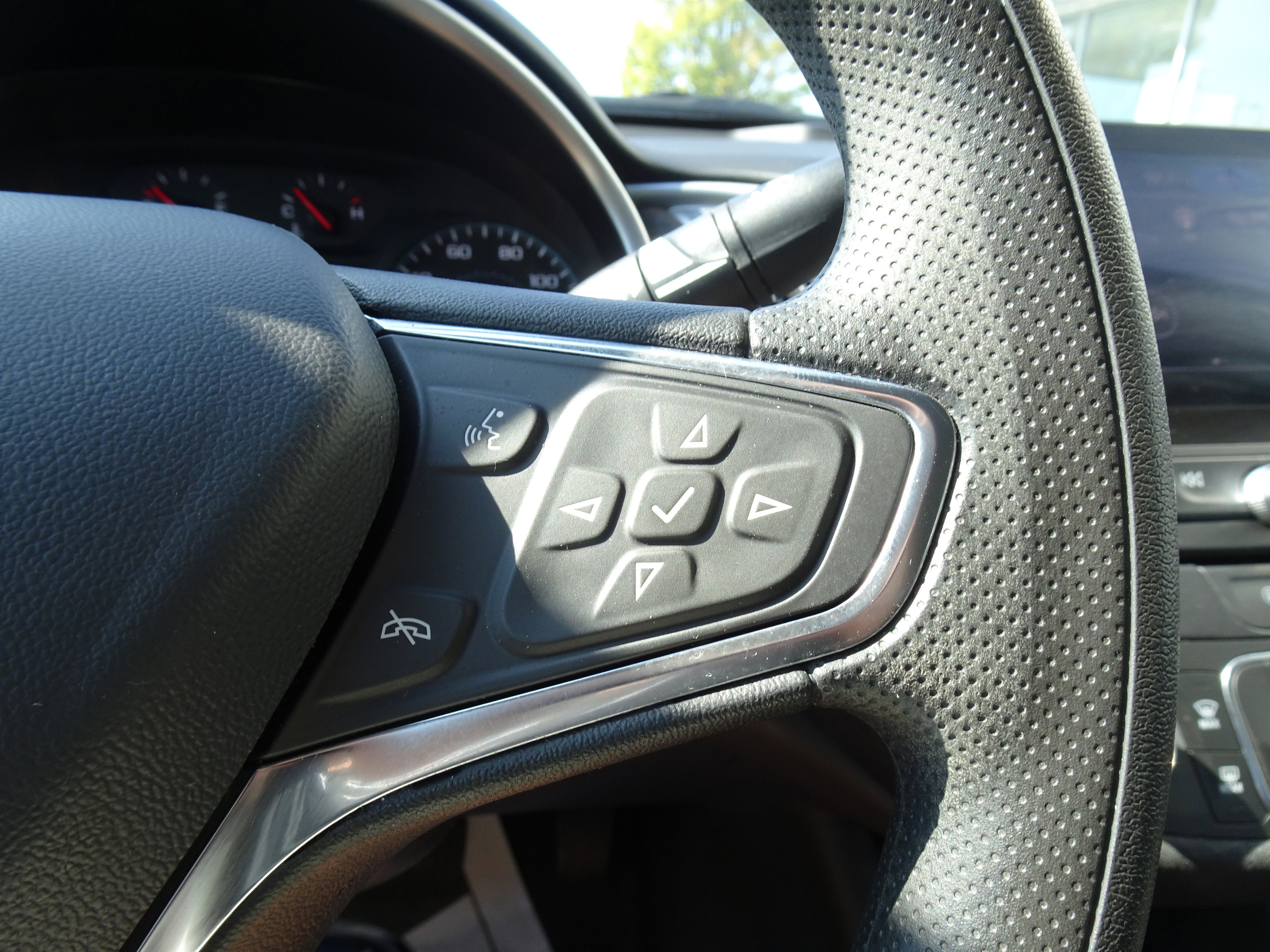 Used 2024 Chevrolet Malibu LS image 20