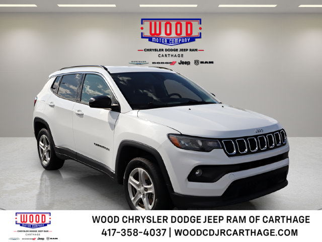 Used 2024 Jeep Compass Latitude AWD/4WD image 1