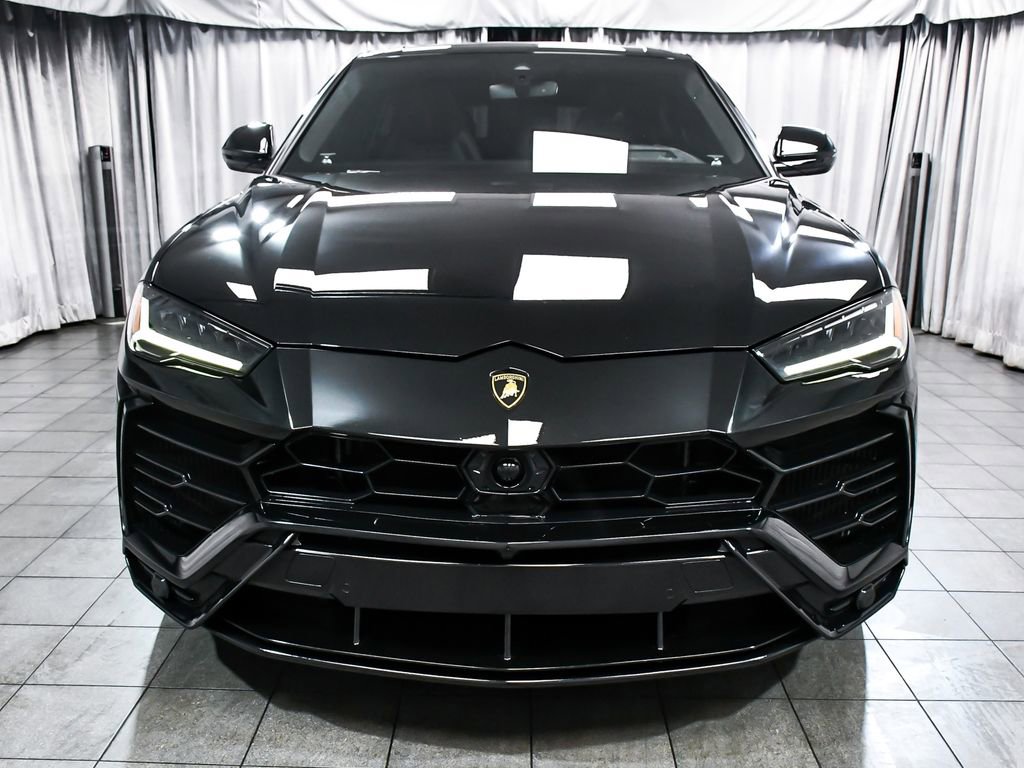 Used 2022 Lamborghini Urus AWD/4WD image 2