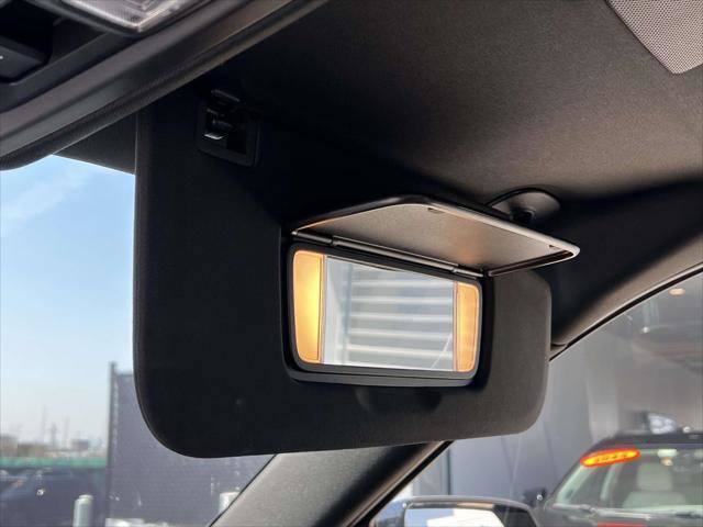 Used 2024 Cadillac Escalade ESV Premium Luxury image 39