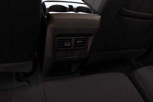 New 2026 GMC Canyon Elevation w/ Convenience Package image 32