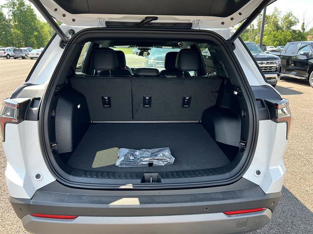 New 2027 Chevrolet Equinox LT w/ Convenience Package II AWD/4WD image 5