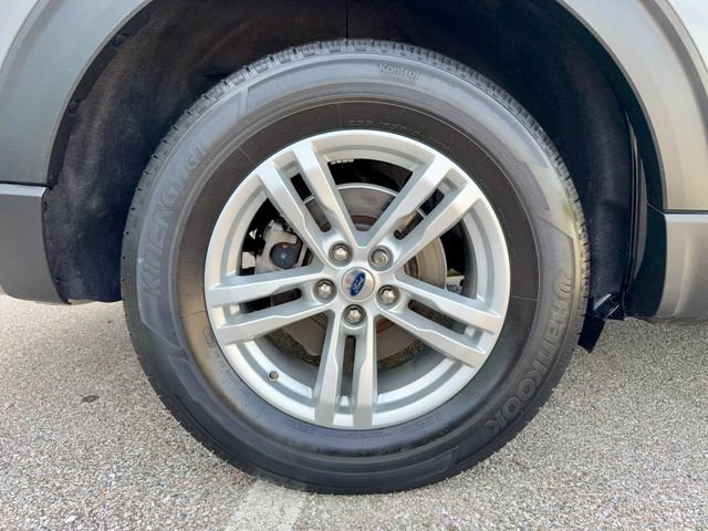 Used 2022 Ford Explorer XLT AWD/4WD image 33