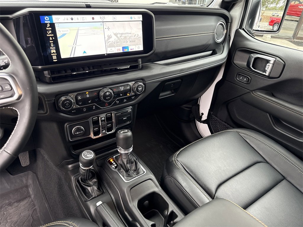 Certified 2025 Jeep Wrangler Sahara w/ Safety Group image 24