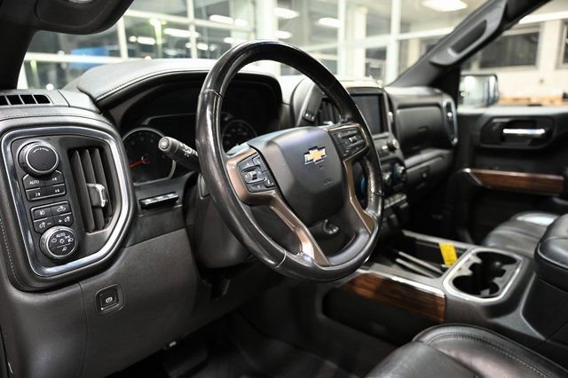 Used 2019 Chevrolet Silverado 1500 High Country w/ Technology Package image 22