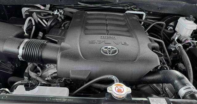 Used 2019 Toyota Sequoia SR5 AWD/4WD image 22