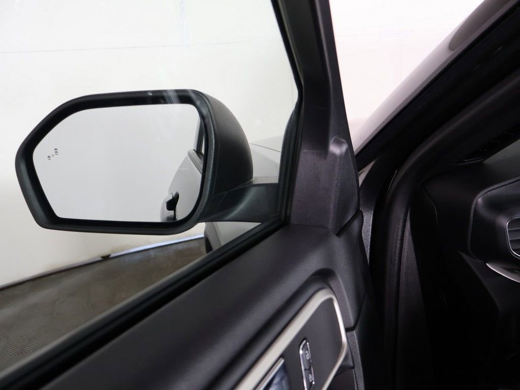 Used 2020 Ford Explorer XLT w/ Equipment Group 202A AWD/4WD image 37