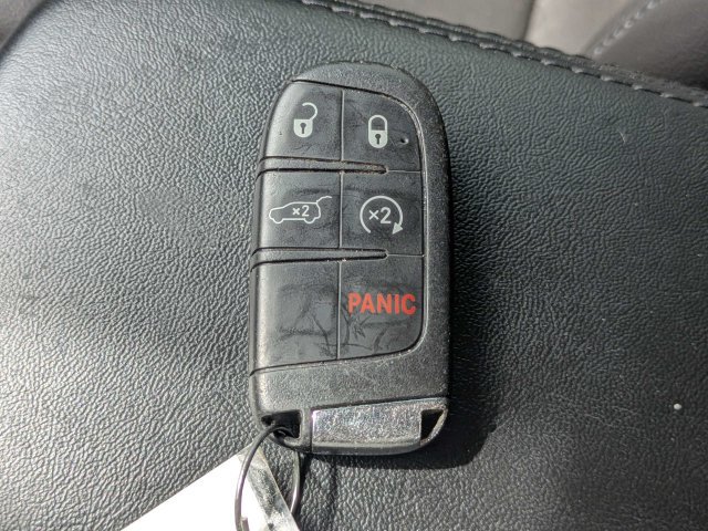 Used 2019 Jeep Compass Latitude FWD image 43