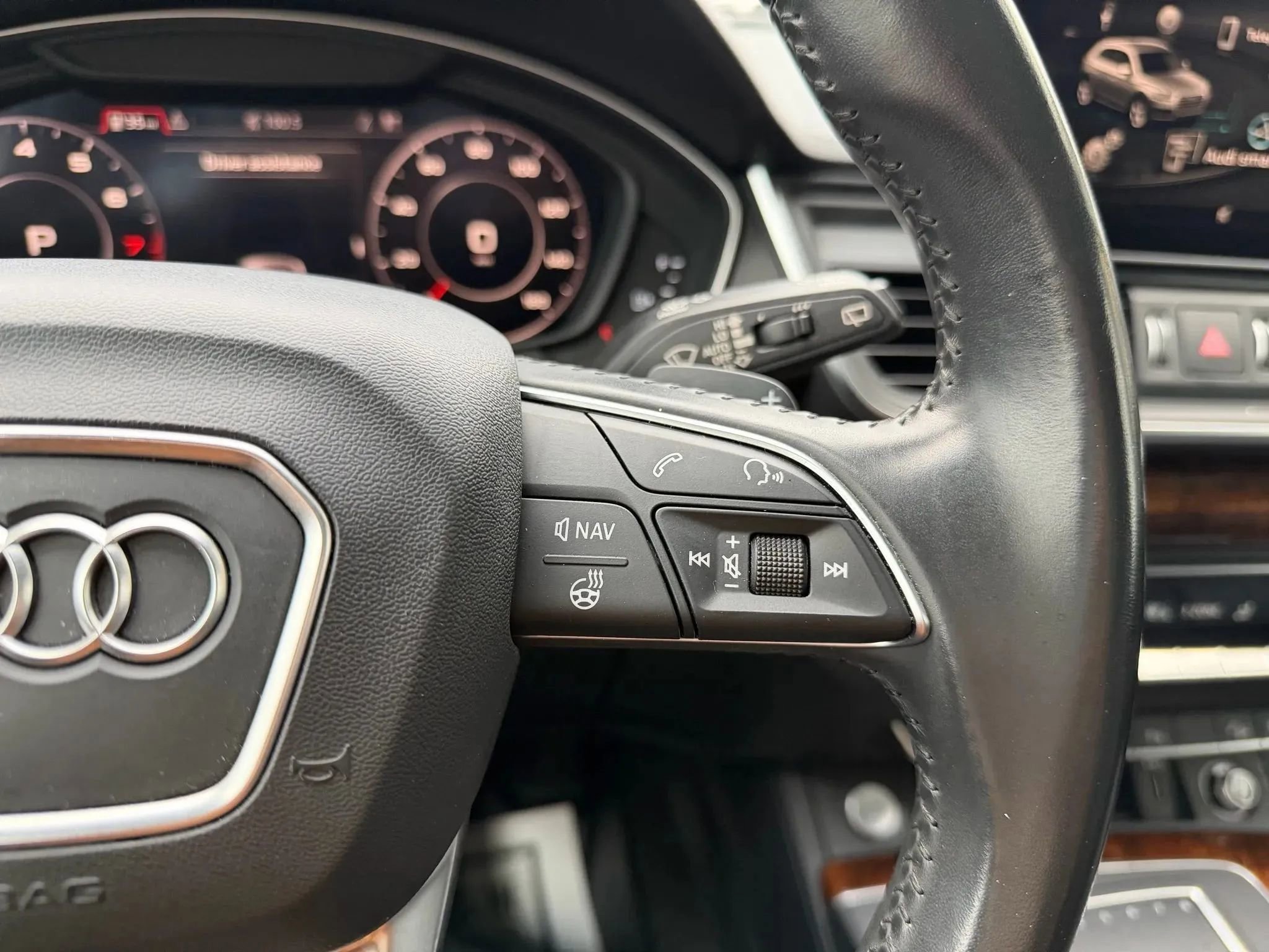 Used 2018 Audi Q5 2.0T Premium Plus w/ Premium Plus Package image 31