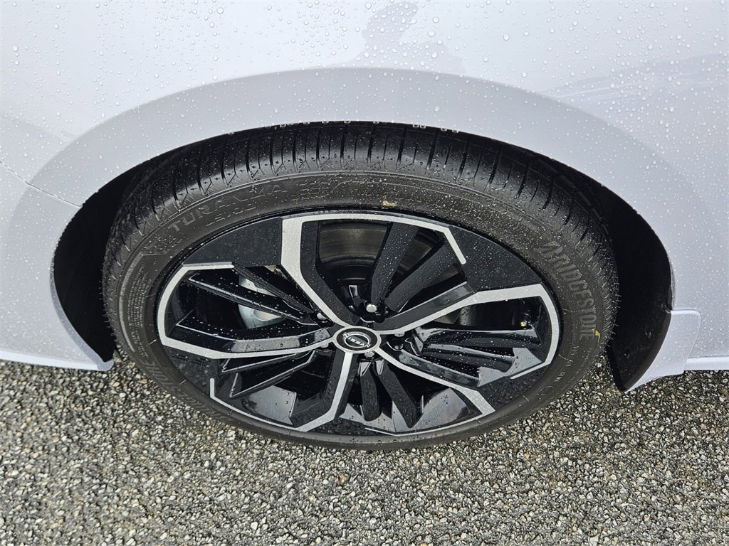 New 2025 Nissan Altima 2.5 SR image 18