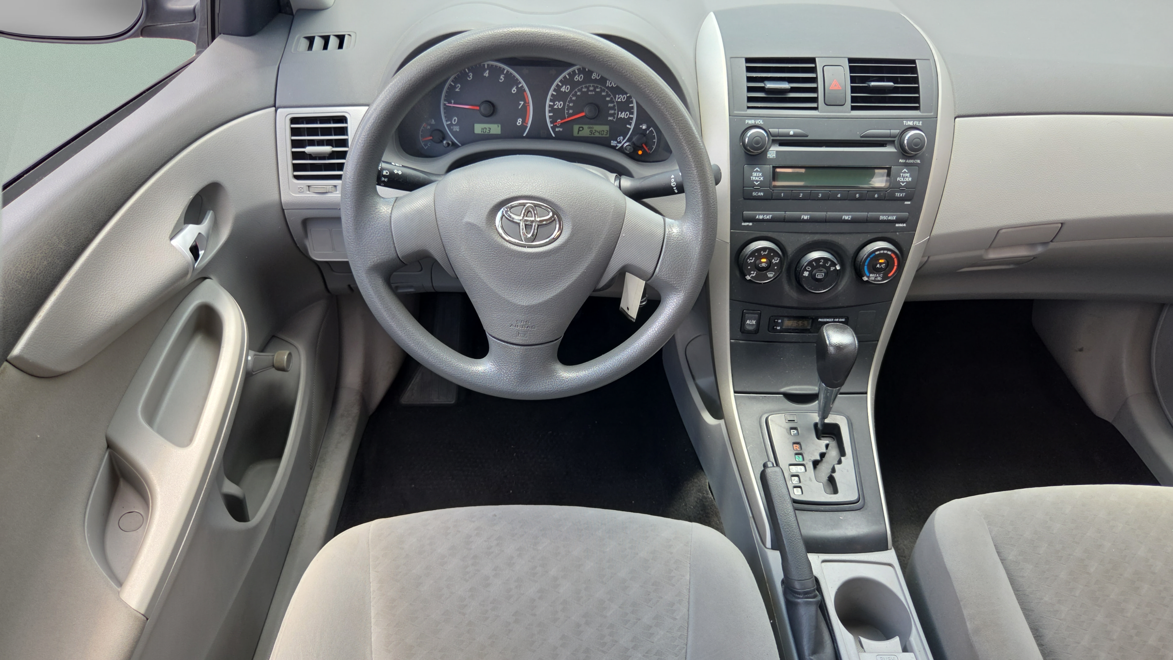 Used 2010 Toyota Corolla LE FWD image 13