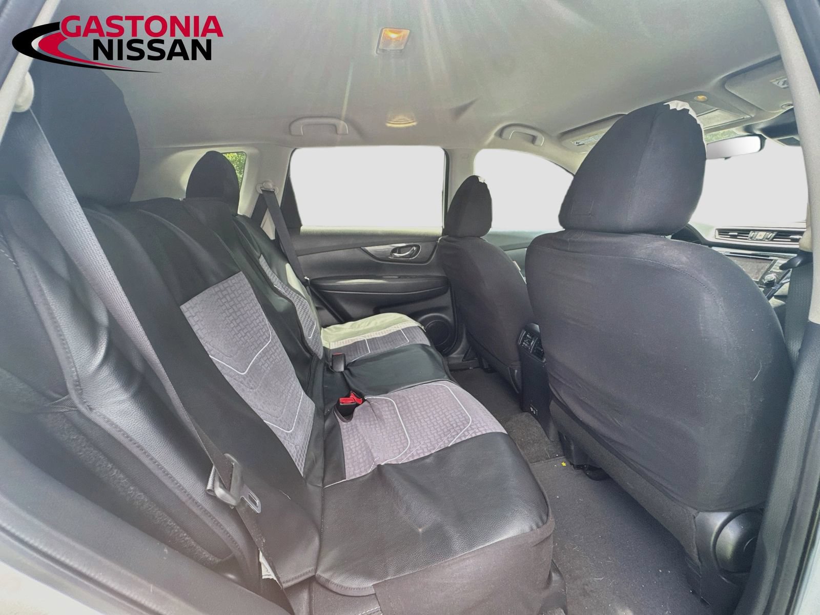 Used 2019 Nissan Rogue SV w/ Premium Package FWD image 37